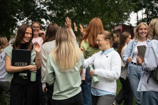 „Kalbų pasaulis iš arti“ – nemokamas renginys gimnazistams