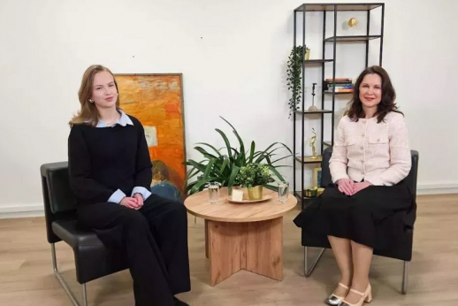 Kaip valdyti pinigus dar neturint didelių pajamų: patarimai jaunimui