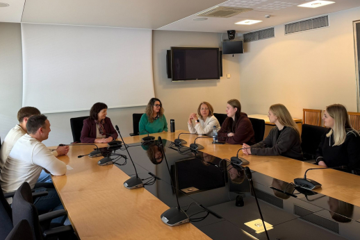 Studijos, kuriose gali susitikti su ministre Studijos, kuriose gali susitikti su ministre