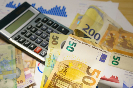 Ne tik studijos, bet ir finansinis užtikrintumas – rinkis Utenos kolegiją Ne tik studijos, bet ir finansinis užtikrintumas – rinkis Utenos kolegiją
