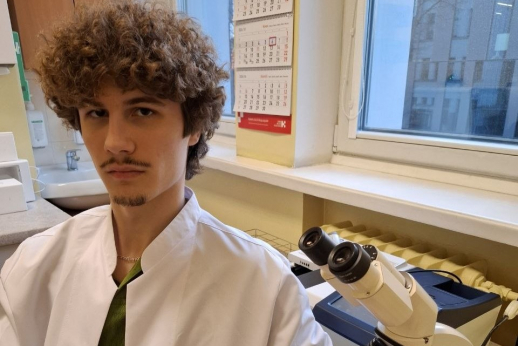 VDU stipendininkas: finansinė parama leidžia daugiau laiko skirti studijoms VDU stipendininkas: finansinė parama leidžia daugiau laiko skirti studijoms